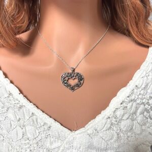 Edgy Heart Necklace Silver Tone Marcasite Style‎ Filigree Victorian Gothic 21863